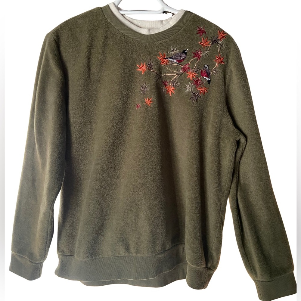 Vintage Tradition- Country Collection Embroidered Olive Green Bird Sweatshirt - Picture 2 of 5